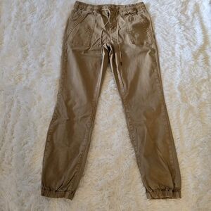 American Eagle Outfitters Men's Drawstring Joggers in Khaki